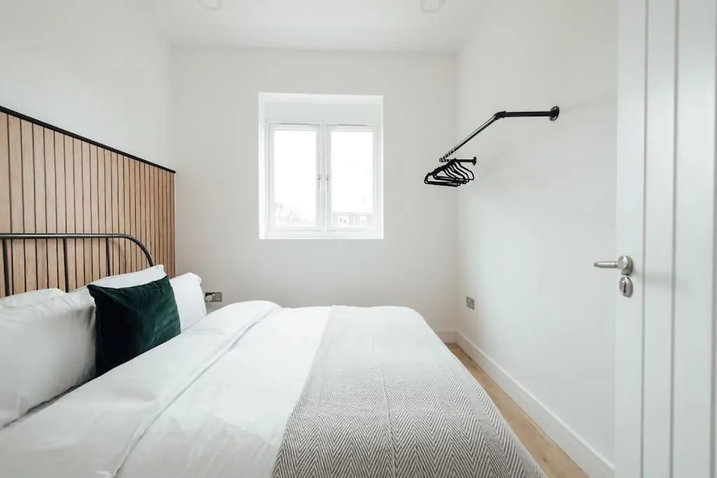 Unique 2 Bedroom Flat In Ilford, London 0*, Ilford